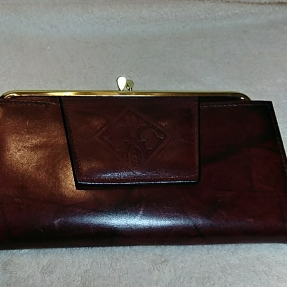 amity cowhide wallet
